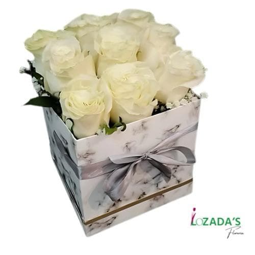 Caja Exclusiva de Rosas – Personaliza la Elegancia - Entrega hoy mismo en Santiago
