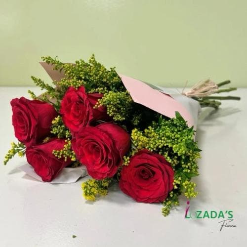 Ramo Exclusivo de 5 Rosas - Entrega hoy mismo en Santiago - Elegancia y Distinción
