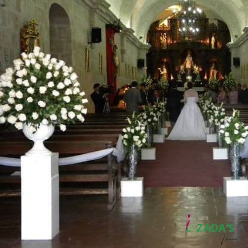 Decoración de Iglesia para Bodas – Elegancia y Exclusividad en Cada Espacio