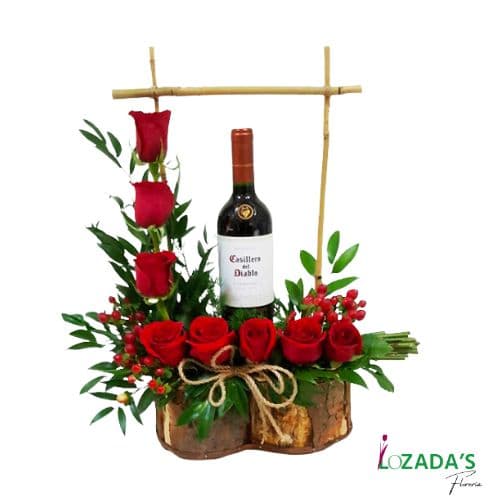 Elegancia en Flores y Vino - Entrega hoy mismo en Santiago – 8 Rosas con Casillero del Diablo 🍷🌹
